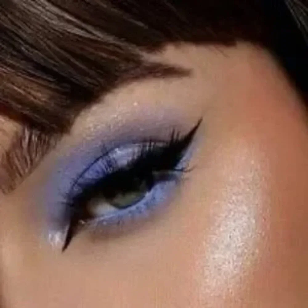 ESTATE PRECISION LIQUID LINER FELT TIP BLACK EYELINER